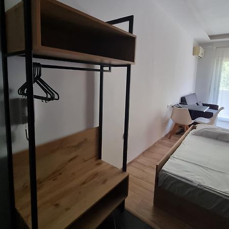 Vlorë Teo'S Deluxe Studios מראה חיצוני תמונה
